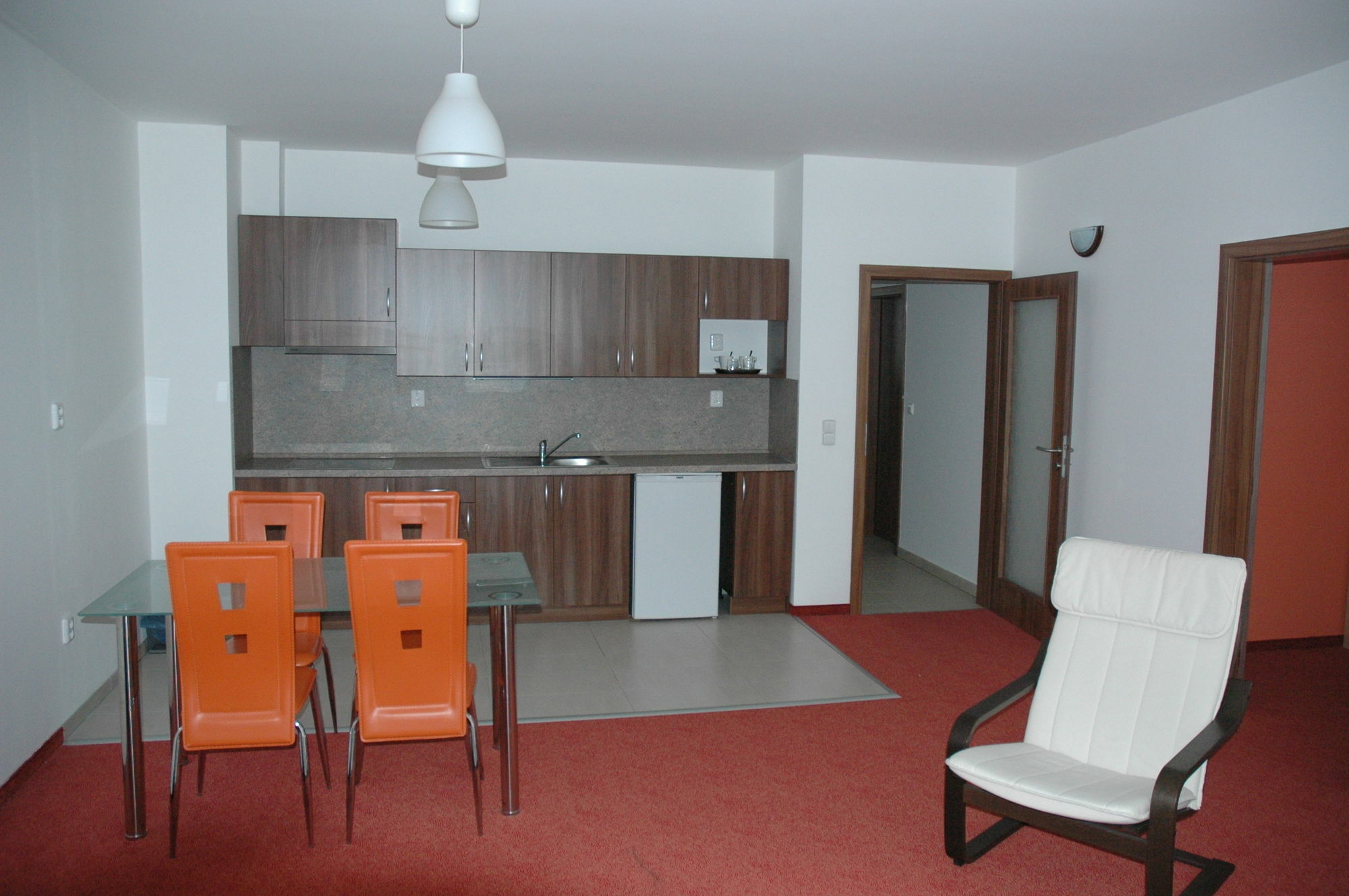 Apartmanovy Dum Landek 俄斯特拉发 外观 照片